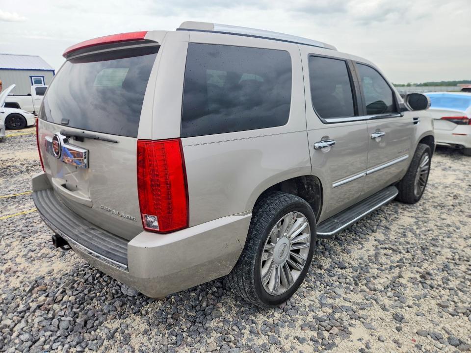 2009 Cadillac Escalade მანქანა იყიდება აუქციონზე, vin: 1GYFK13279R246845, აუქციონის ნომერი: 53907176