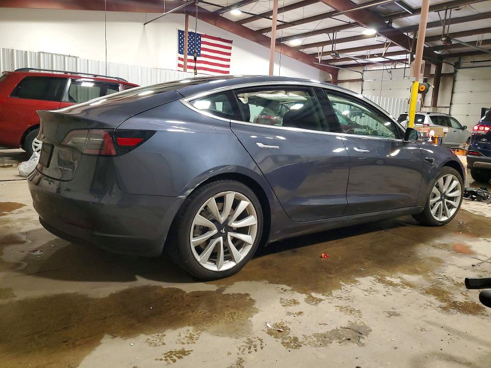 53705826 :رقم المزاد ، 5YJ3E1EB2LF733705 vin ، 2020 Tesla Model 3 مزاد بيع