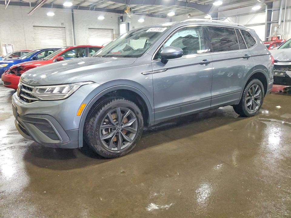 54201386 :رقم المزاد ، 3VV2B7AX2NM165982 vin ، 2022 Volkswagen Tiguan مزاد بيع