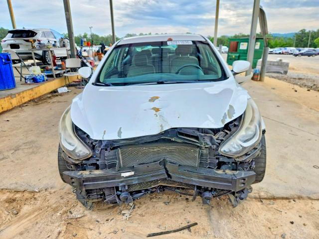 Продажа на аукционе авто 2015 Hyundai Elantra, vin: 5NPDH4AE5FH640907, номер лота: 52811636