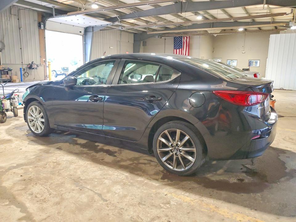 54855836 :رقم المزاد ، 3MZBN1V35JM188125 vin ، 2018 Mazda 3 مزاد بيع