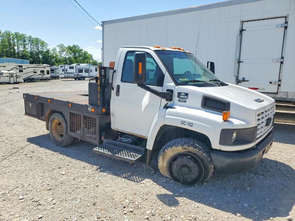 53690846 :رقم المزاد ، 1GBE4C1285F530995 vin ، 2005 Chev 4500 مزاد بيع