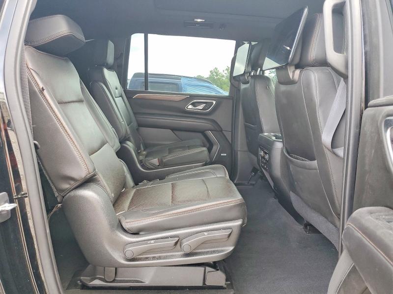 54761126 :رقم المزاد ، 1GNSKGKLXMR157157 vin ، 2021 Chevrolet Suburban مزاد بيع