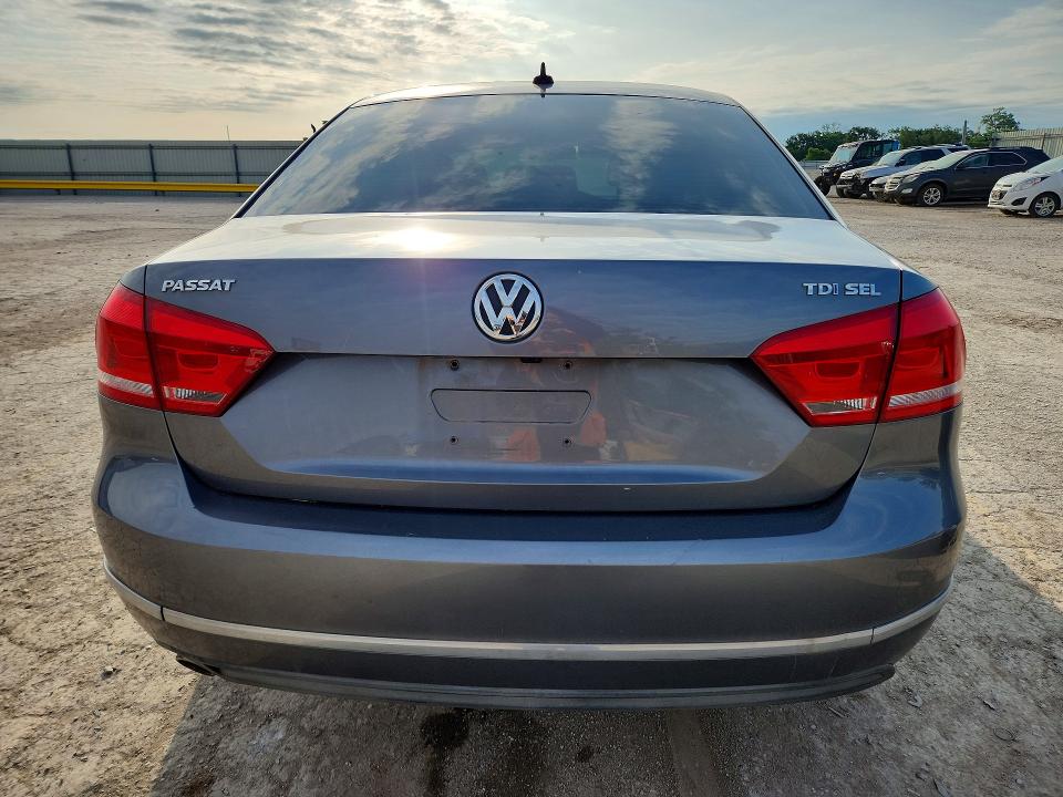 54339146 :رقم المزاد ، 1VWCN7A33DC108131 vin ، 2013 Volkswagen Passat مزاد بيع