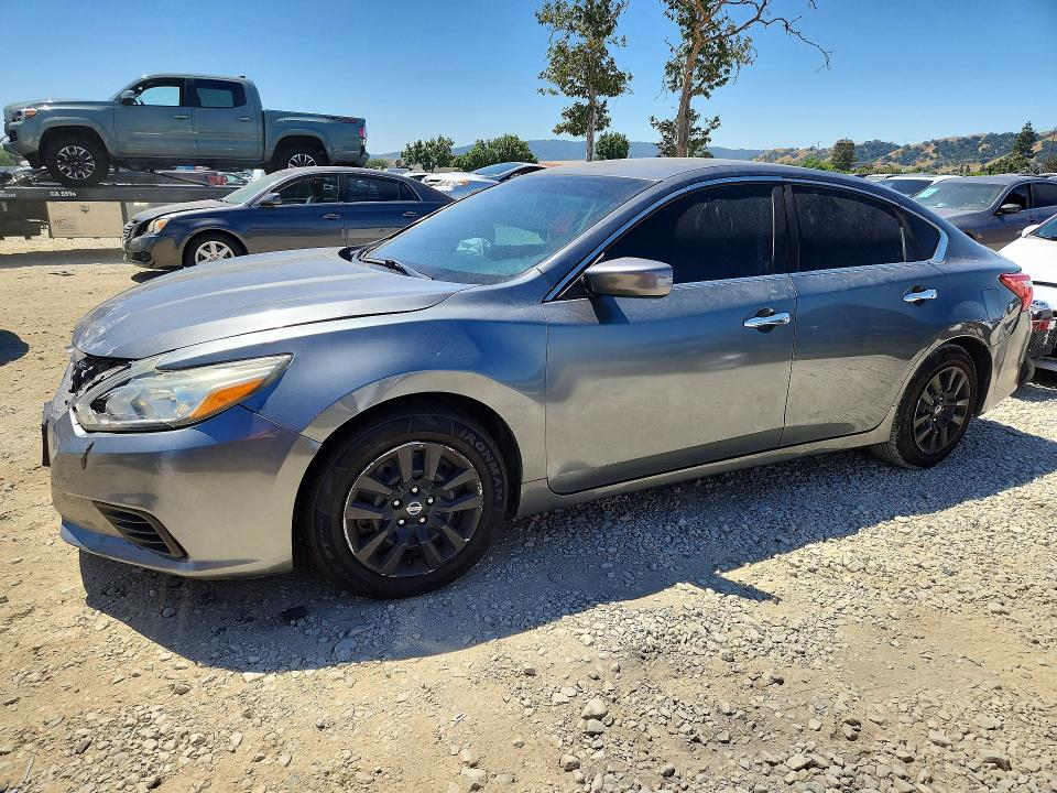 2017 Nissan Altima მანქანა იყიდება აუქციონზე, vin: 1N4AL3AP2HC292713, აუქციონის ნომერი: 54883886