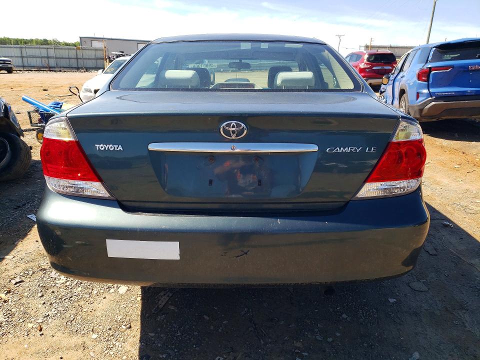 2005 Toyota Camry მანქანა იყიდება აუქციონზე, vin: 4T1BE32K85U394210, აუქციონის ნომერი: 49601966