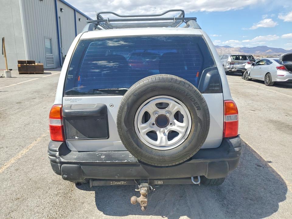 51693206 :رقم المزاد ، 2CNBJ13C0Y6939603 vin ، 2000 Chevrolet Tracker مزاد بيع