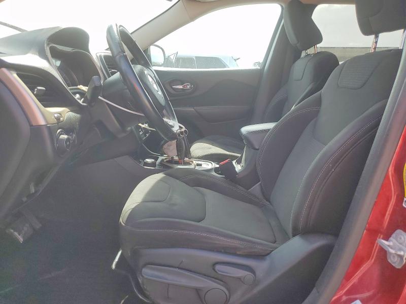 52482506 :رقم المزاد ، 1C4PJMCB3FW739076 vin ، 2015 Jeep Cherokee مزاد بيع