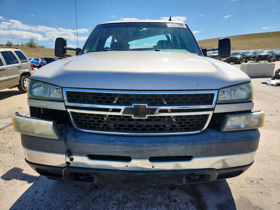 53011296 :رقم المزاد ، 1GCHK23D66F180825 vin ، 2006 Chevrolet Silverado مزاد بيع