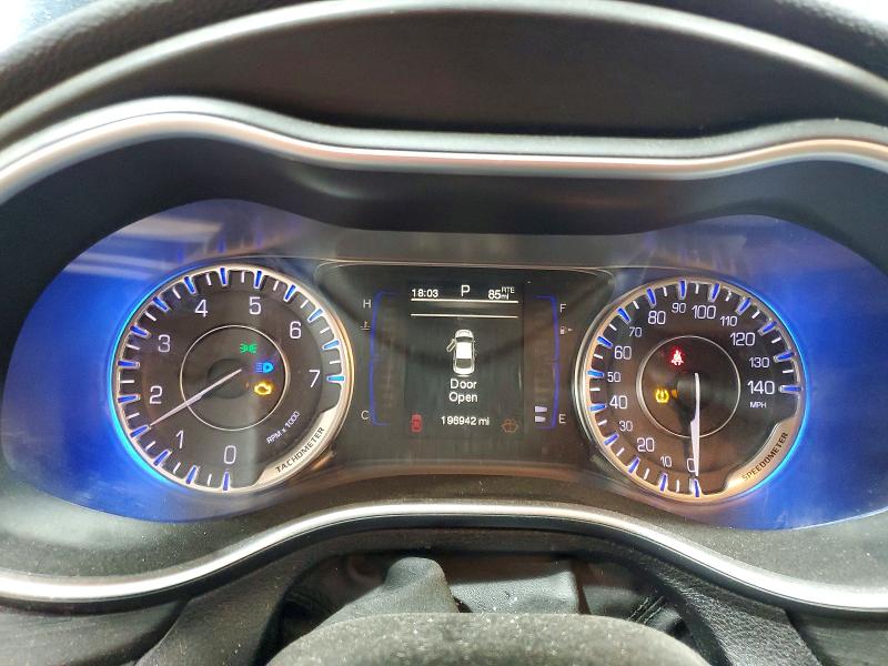 52542976 :رقم المزاد ، 1C3CCCAB2FN547194 vin ، 2015 Chrysler 200 مزاد بيع