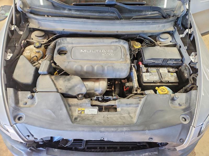 52743886 :رقم المزاد ، 1C4PJMBB7FW636714 vin ، 2015 Jeep Cherokee مزاد بيع