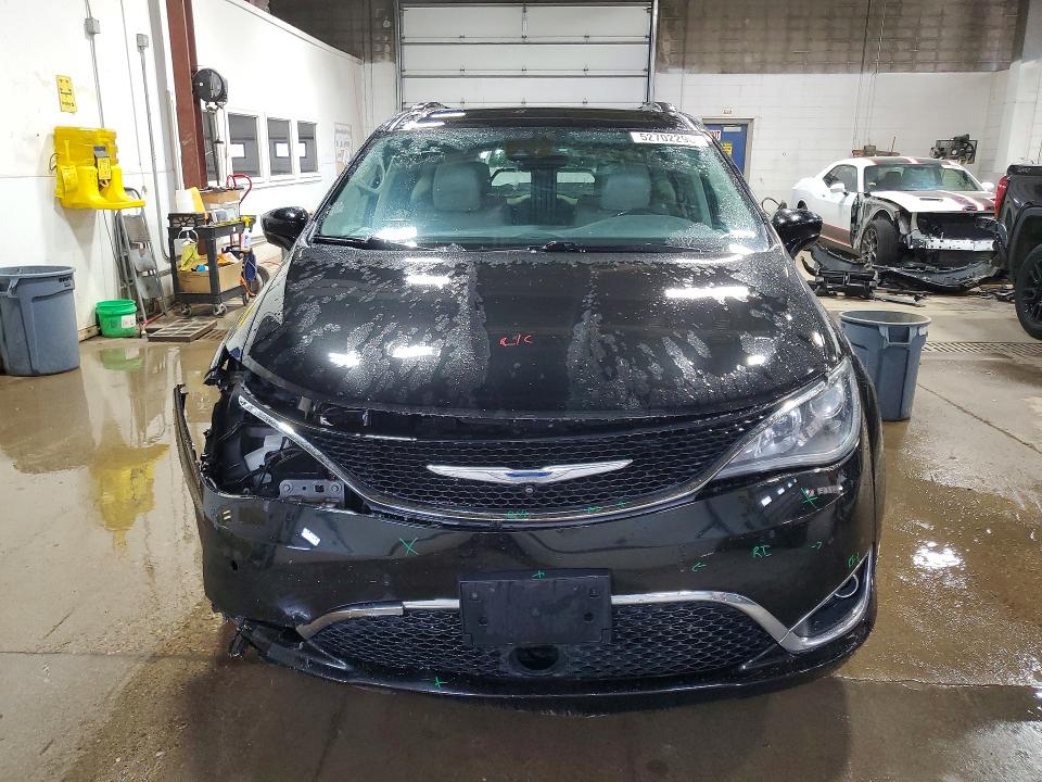 52702296 :رقم المزاد ، 2C4RC1EG3HR534251 vin ، 2017 Chrysler Pacifica مزاد بيع
