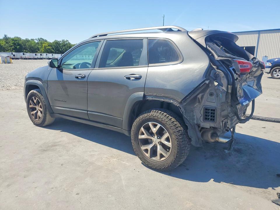 53083616 :رقم المزاد ، 1C4PJMBS8FW503881 vin ، 2015 Jeep Cherokee مزاد بيع