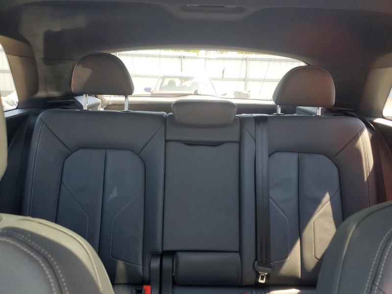 51353886 :رقم المزاد ، WA1EECF35L1023504 vin ، 2020 Audi Q3 مزاد بيع