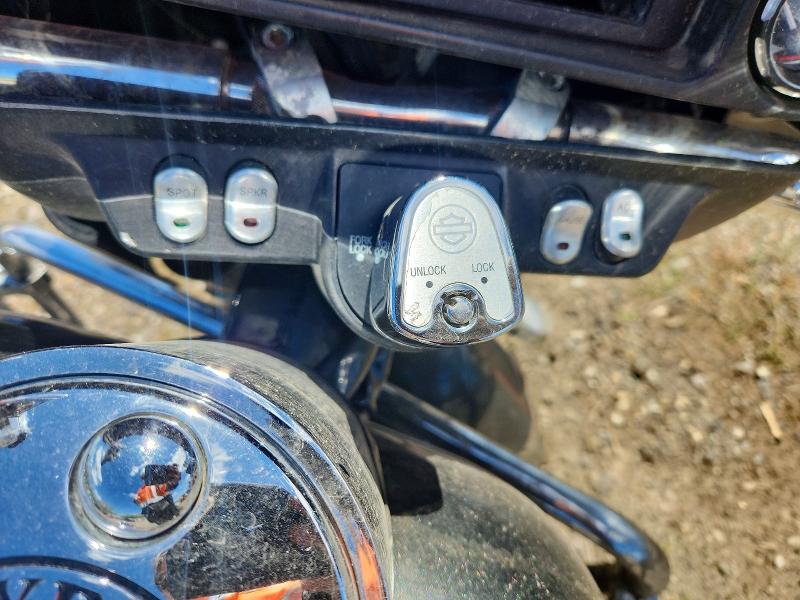 52919566 :رقم المزاد ، 1HD1FCW116Y681024 vin ، 2006 Harley-davidson Flhtcui مزاد بيع