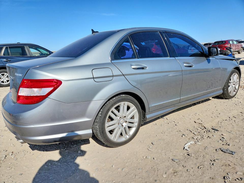 51976636 :رقم المزاد ، WDDGF81X98F159282 vin ، 2008 Mercedes-benz C مزاد بيع