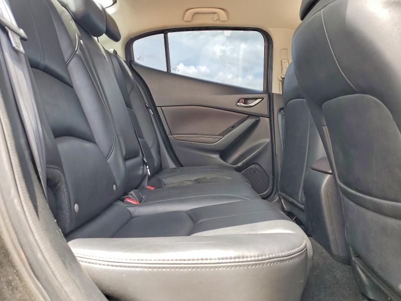 2018 Mazda 3 მანქანა იყიდება აუქციონზე, vin: 3MZBN1V37JM212215, აუქციონის ნომერი: 52988346