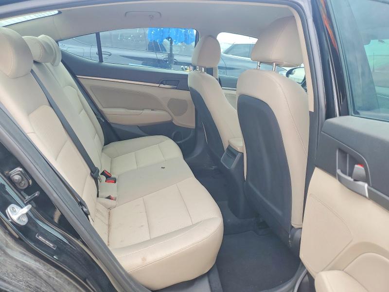 55214956 :رقم المزاد ، 5NPD84LF4HH114003 vin ، 2017 Hyundai Elantra مزاد بيع