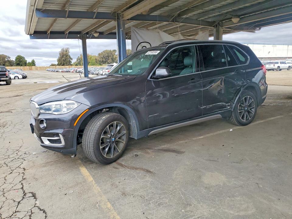 52168386 :رقم المزاد ، 5UXKR0C57J0Y06455 vin ، 2018 Bmw X5 مزاد بيع