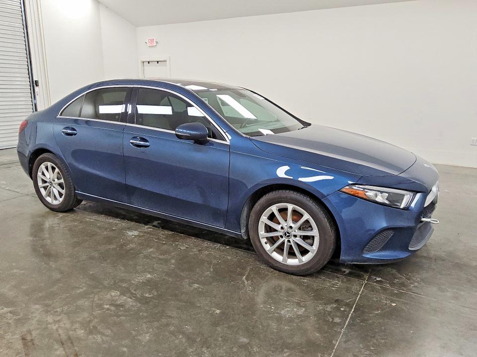 53623876 :رقم المزاد ، WDD3G4EB2KW019813 vin ، 2019 Mercedes-benz A مزاد بيع