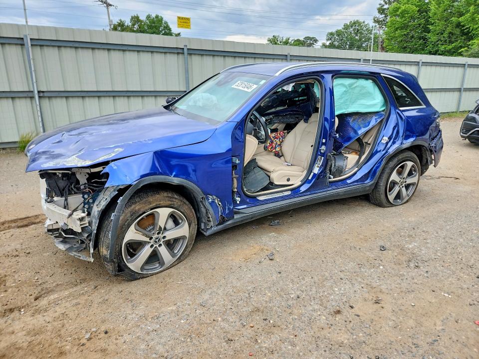 52815046 :رقم المزاد ، W1N0G8DB4MV283803 vin ، 2021 Mercedes-benz Glc مزاد بيع