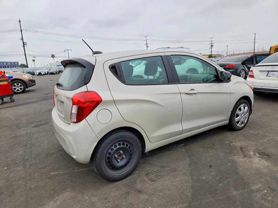 53220666 :رقم المزاد ، KL8CB6SA3JC433207 vin ، 2018 Chevrolet Spark مزاد بيع