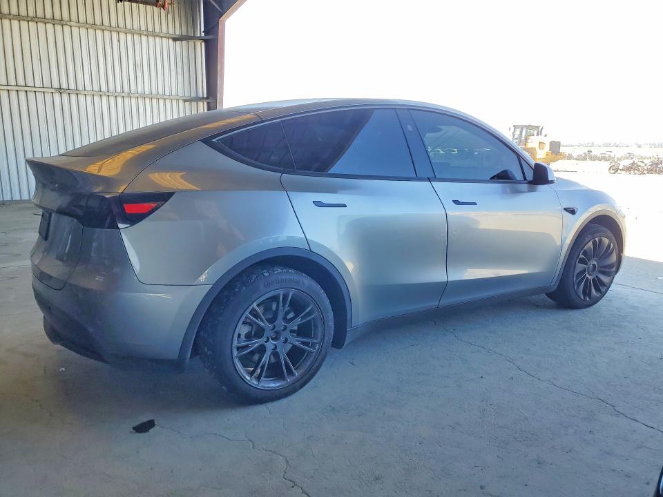 2024 Tesla Model Y მანქანა იყიდება აუქციონზე, vin: 7SAYGAEE1RF127897, აუქციონის ნომერი: 54091936