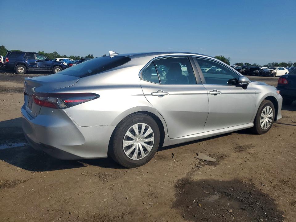 55108286 :رقم المزاد ، 4T1C31AKXNU588382 vin ، 2022 Toyota Camry مزاد بيع