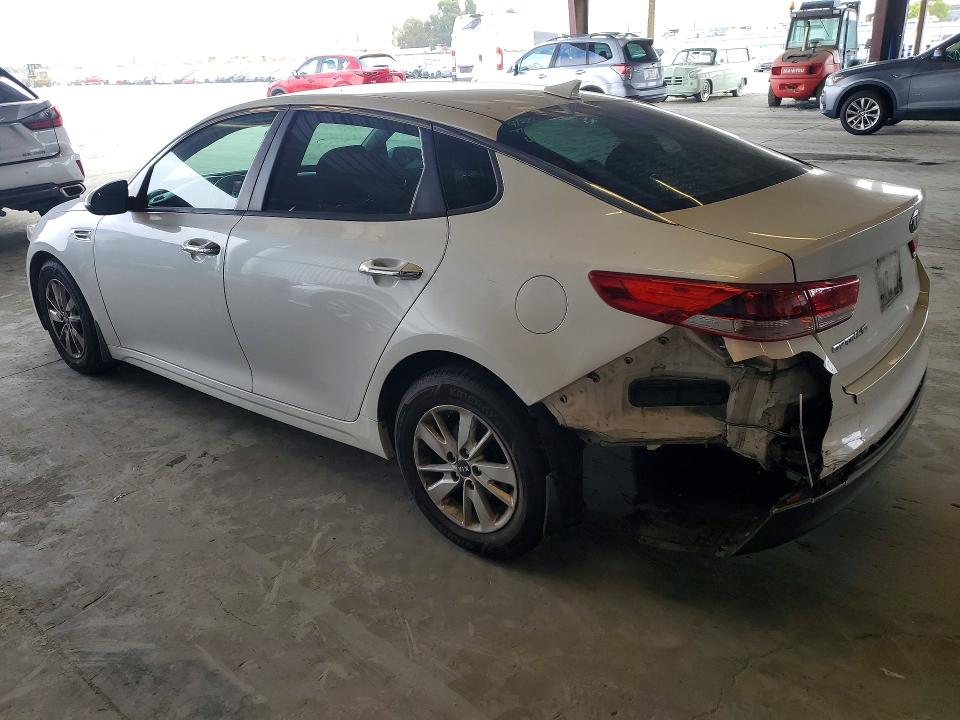 2016 Kia Optima მანქანა იყიდება აუქციონზე, vin: KNAGT4L32G5102705, აუქციონის ნომერი: 51124016