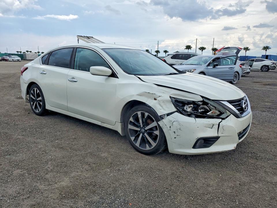 2018 Nissan Altima S მანქანა იყიდება აუქციონზე, vin: 1N4AL3AP8JC144717, აუქციონის ნომერი: 53096216