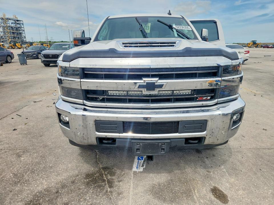 2018 Chevrolet Silverado მანქანა იყიდება აუქციონზე, vin: 1GC4K0EY7JF185091, აუქციონის ნომერი: 52236306