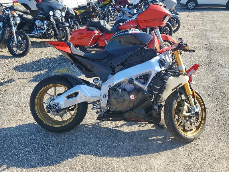 52016026 :رقم المزاد ، ZD4RKU004CS001707 vin ، 2012 Aprilia Rsv4 مزاد بيع