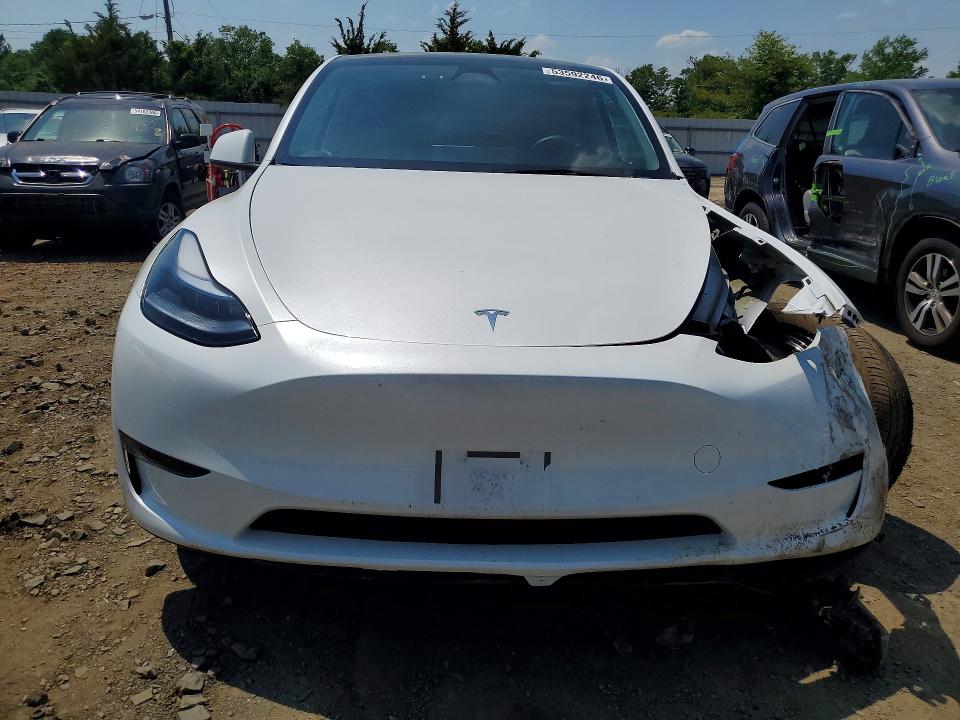 2024 Tesla Model Y მანქანა იყიდება აუქციონზე, vin: 7SAYGDEE1RA322252, აუქციონის ნომერი: 53592246