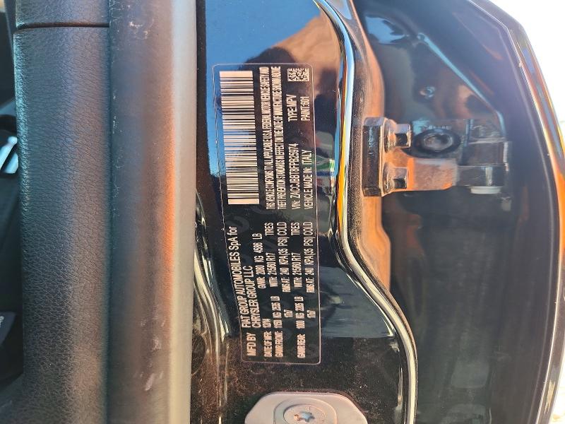 Продажа на аукционе авто 2015 Jeep Renegade, vin: ZACCJBBT8FPB25974, номер лота: 52877956