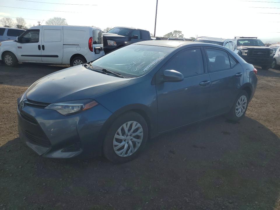52857446 :رقم المزاد ، 5YFBURHEXJP794336 vin ، 2018 Toyota Corolla مزاد بيع