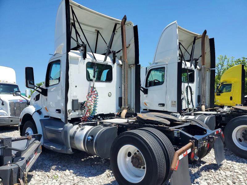 50615786 :رقم المزاد ، 1XPBA48XXGD339882 vin ، 2016 Peterbilt 579 مزاد بيع