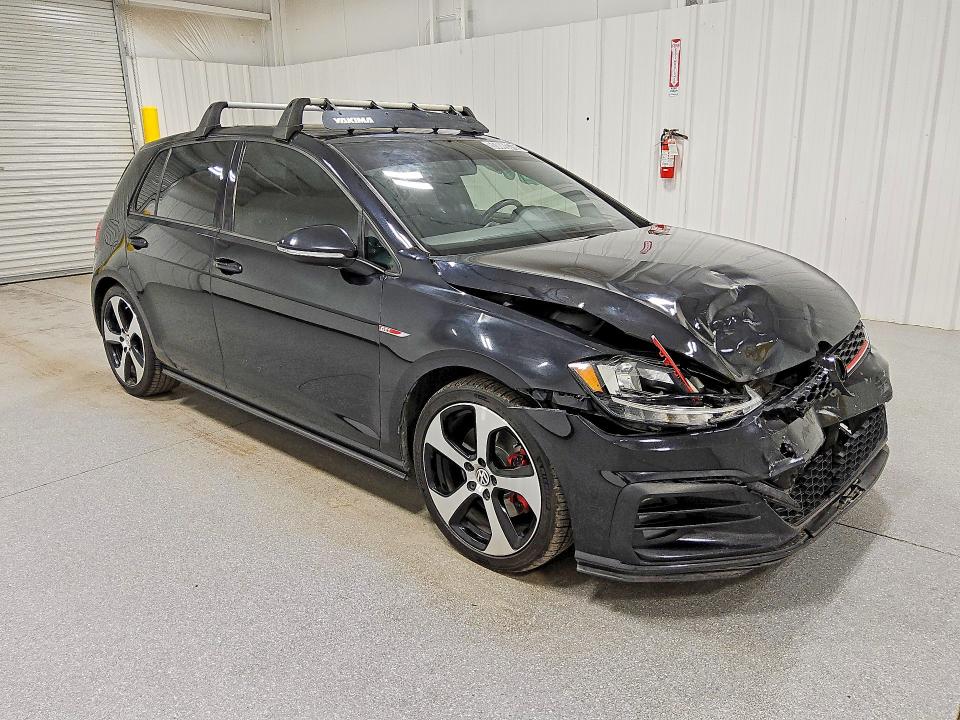 55009376 :رقم المزاد ، 3VW447AU9JM293053 vin ، 2018 Volkswagen Gti مزاد بيع