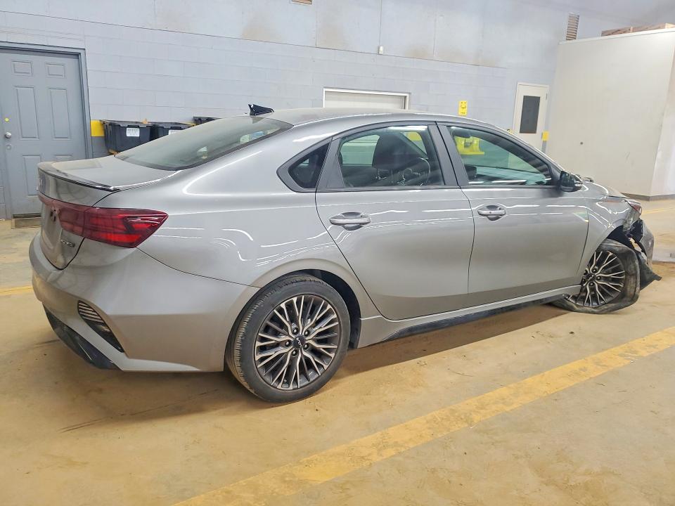 54094046 :رقم المزاد ، 3KPF54AD1NE508612 vin ، 2022 Kia Forte مزاد بيع