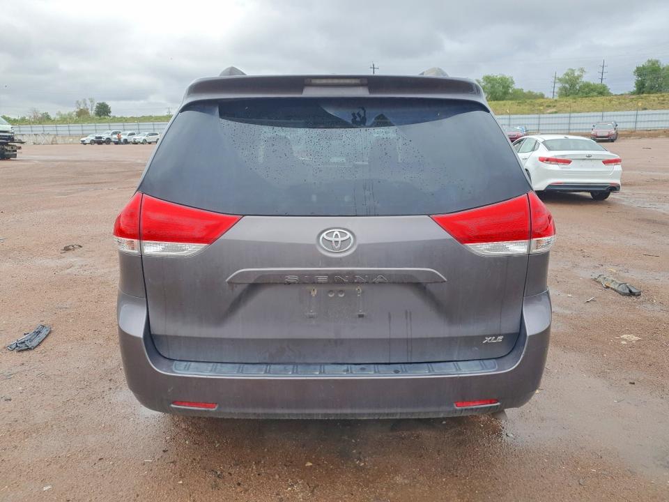 2013 Toyota Sienna მანქანა იყიდება აუქციონზე, vin: 5TDYK3DC7DS376961, აუქციონის ნომერი: 54288886