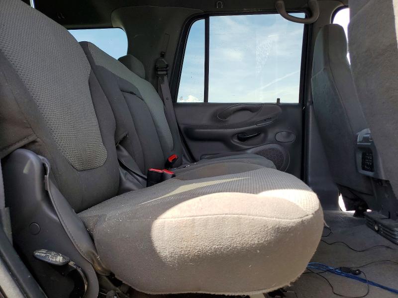 53492116 :رقم المزاد ، 1FMPU16L81LB61623 vin ، 2001 Ford Expedition مزاد بيع