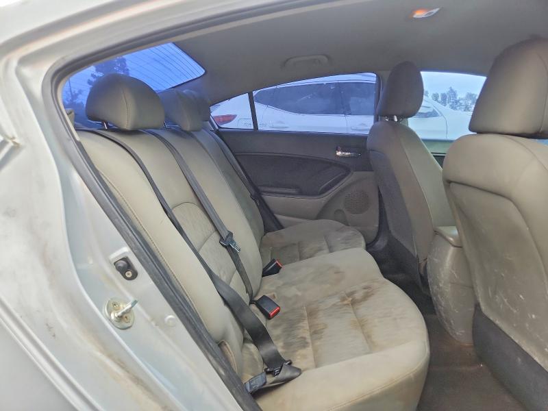 54811316 :رقم المزاد ، KNAFK4A68F5399439 vin ، 2015 Kia Forte مزاد بيع