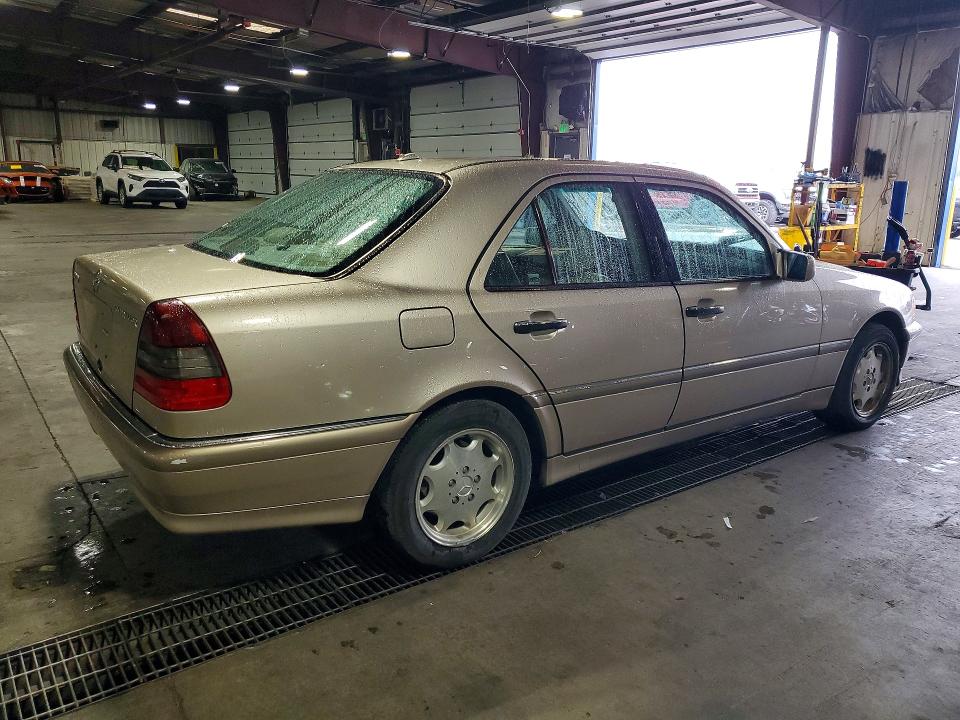 Aukcja sprzedaży 2000 Mercedes-benz C, vin: WDBHA24G0YA834468, numer aukcji: 51967646