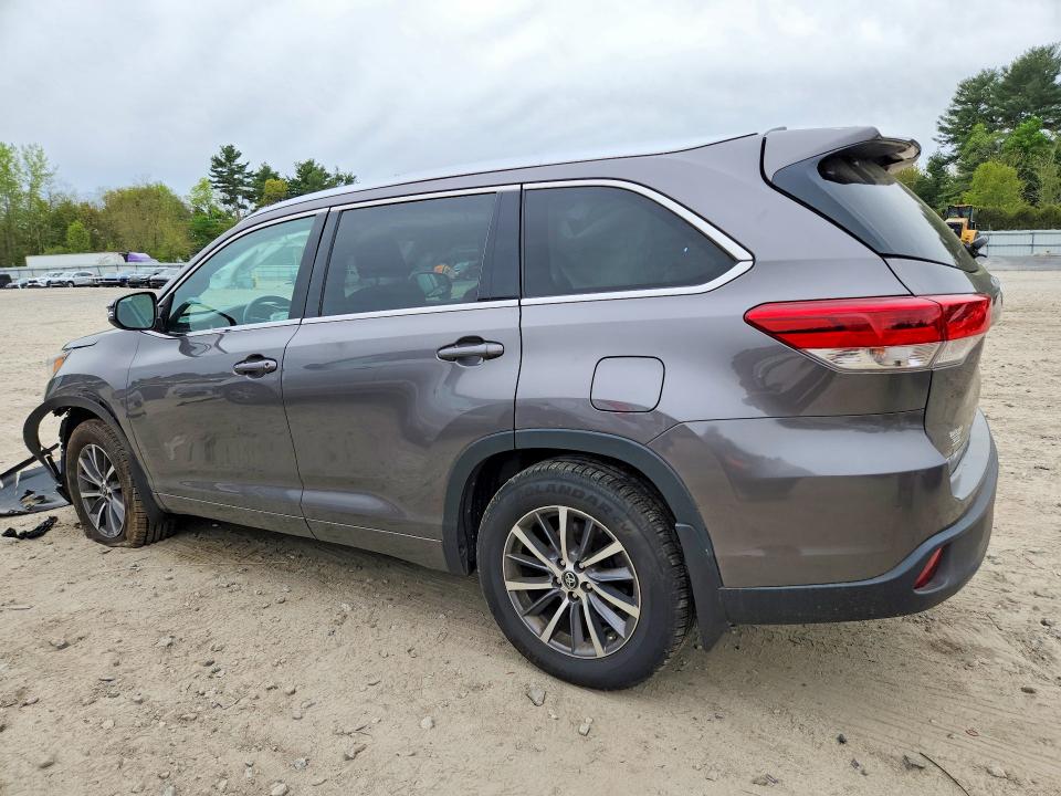 Продажа на аукционе авто 2017 Toyota Highlander, vin: 5TDJZRFH3HS381945, номер лота: 52987296