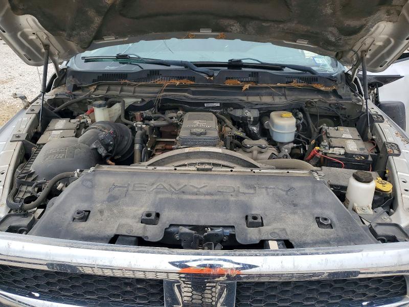 52566326 :رقم المزاد ، 3C6UR5CL9FG511423 vin ، 2015 Ram 2500 مزاد بيع