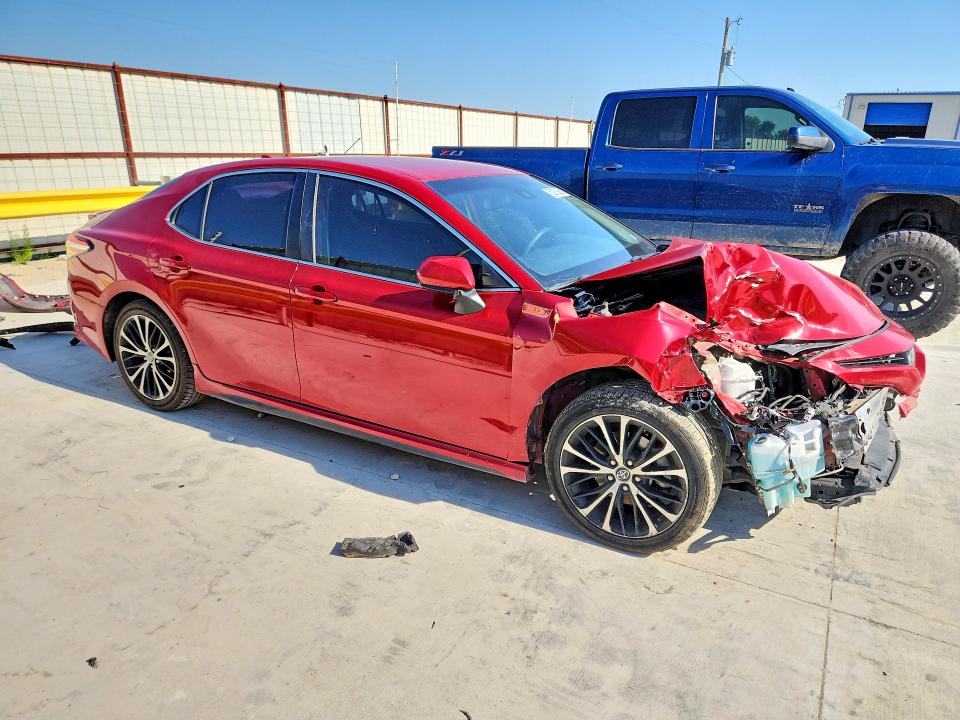 2020 Toyota Camry მანქანა იყიდება აუქციონზე, vin: 4T1G11AK2LU330958, აუქციონის ნომერი: 52970986