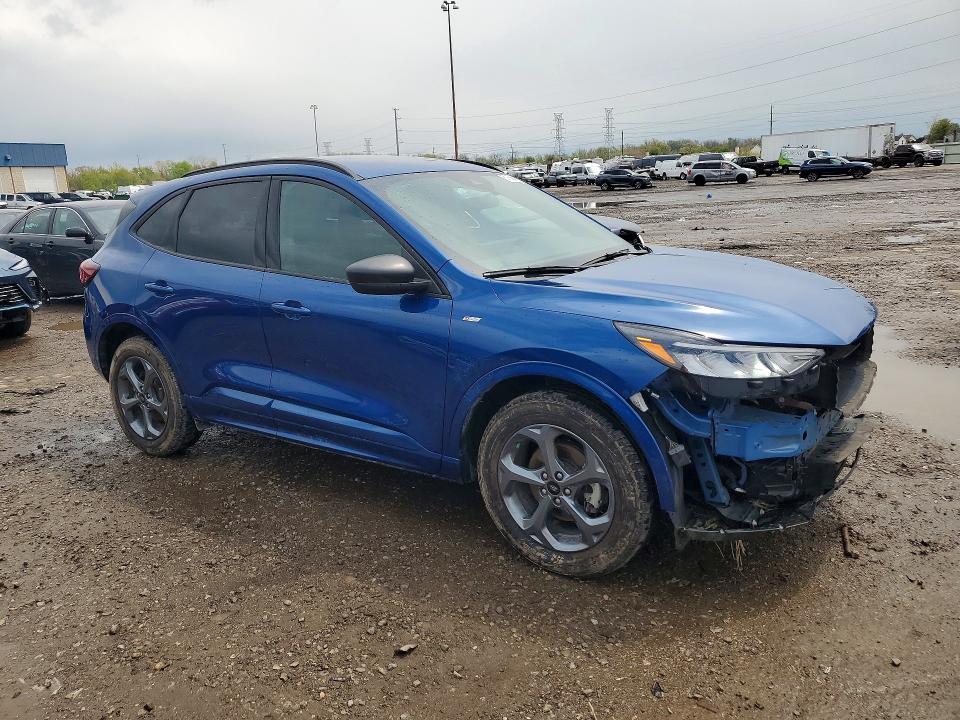 2023 Ford Escape მანქანა იყიდება აუქციონზე, vin: 1FMCU9MN7PUB44865, აუქციონის ნომერი: 51699456