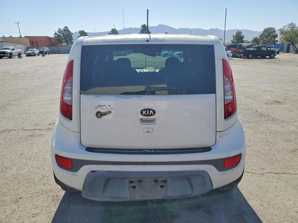 Продажа на аукционе авто 2013 Kia Soul, vin: KNDJT2A60D7511814, номер лота: 53016006