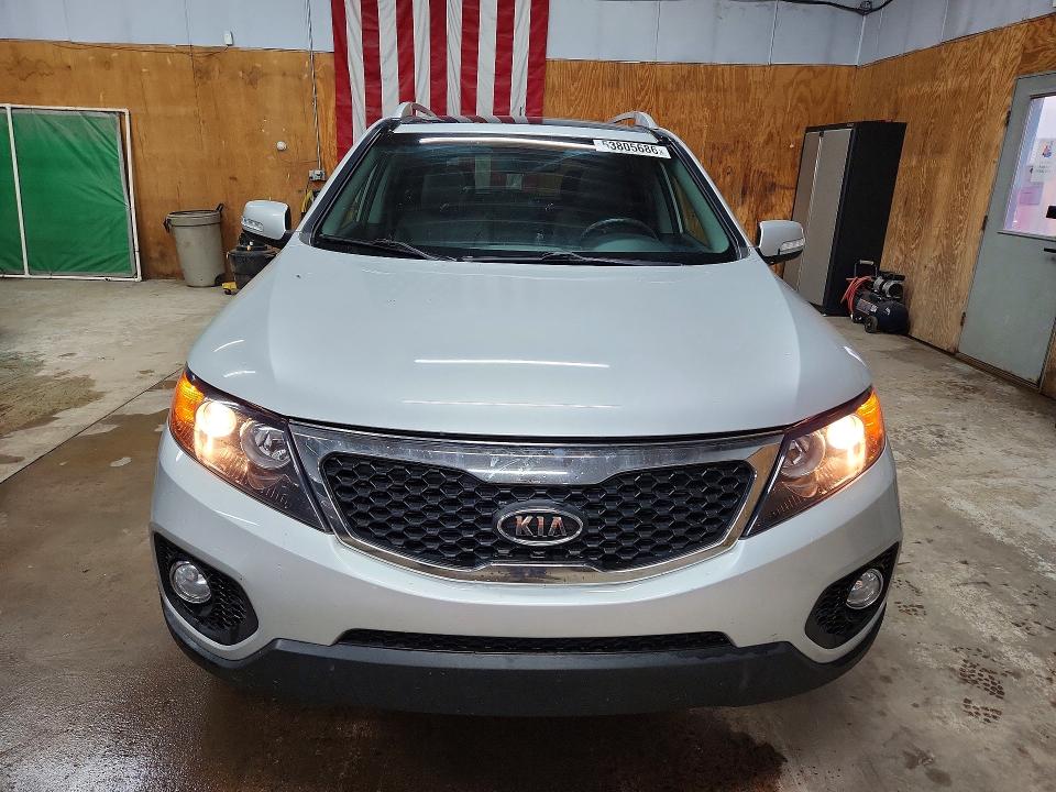 2013 Kia Sorento მანქანა იყიდება აუქციონზე, vin: 5XYKUDA23DG371481, აუქციონის ნომერი: 53805686