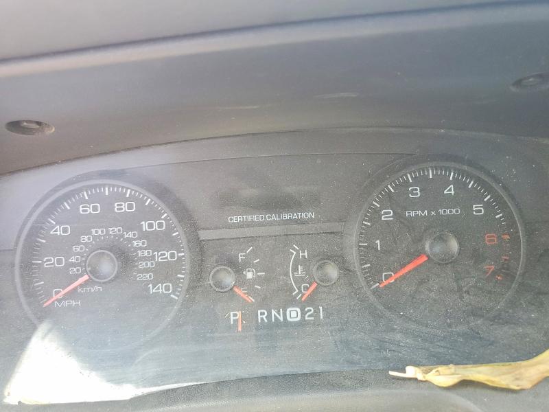 2008 Ford Crown Victoria მანქანა იყიდება აუქციონზე, vin: 2FAFP71V18X150260, აუქციონის ნომერი: 53433126