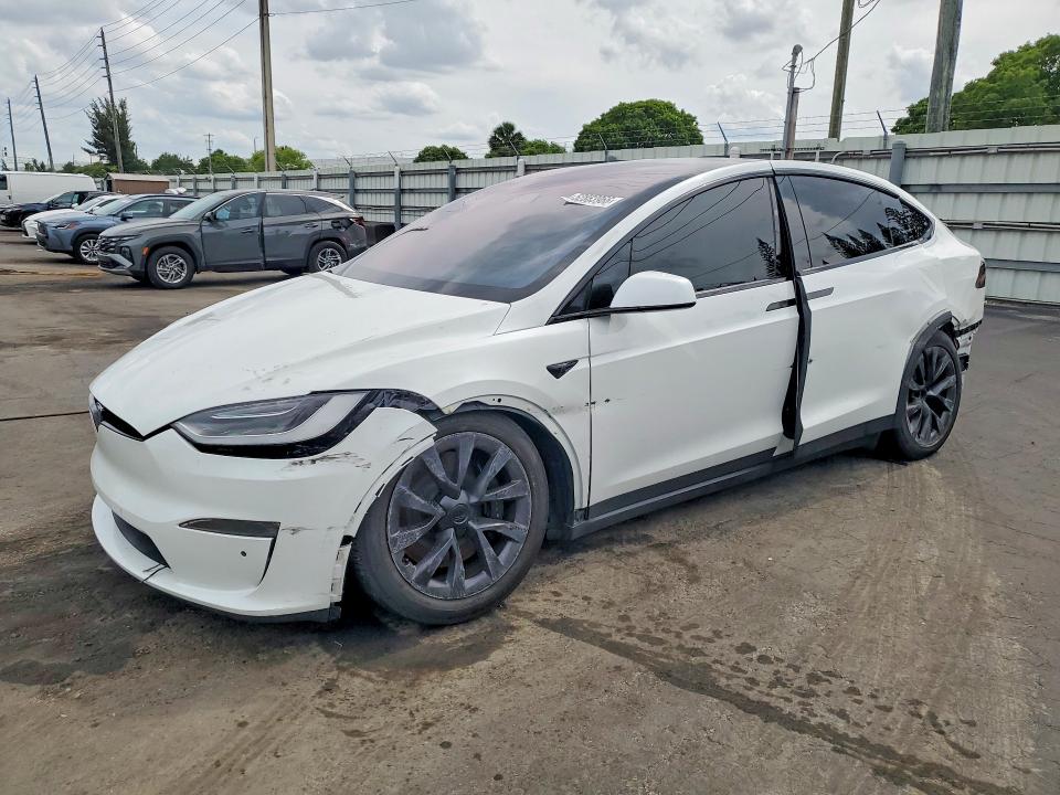 Продажа на аукционе авто 2022 Tesla Model X, vin: 7SAXCDE51NF343798, номер лота: 52883966